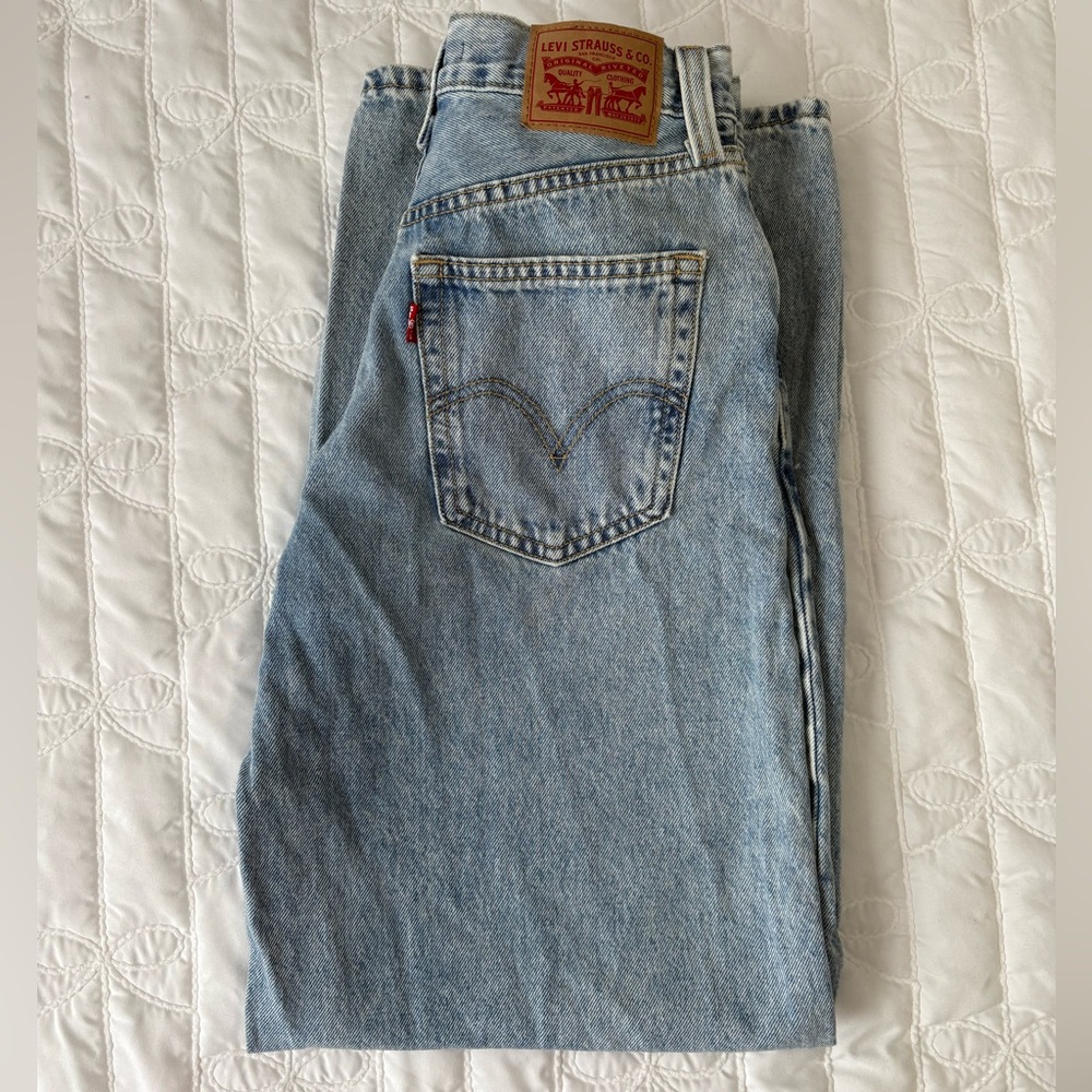 Light Blue Distressed Women’s Jeans